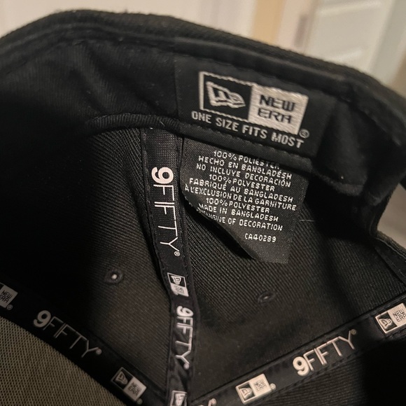 NEW ERA DODGERS SNAPBACK BLACK HAT - Picture 4 of 4